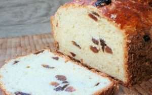 Pain cramique aux raisins